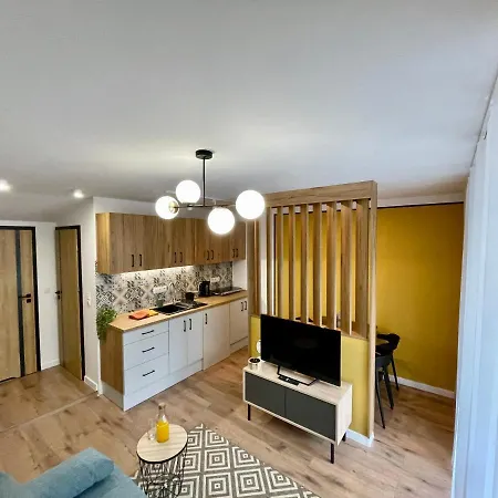 Apartament Za Ratuszem - Z Balkonem Радом Екстер'єр фото