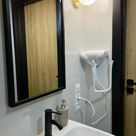 Apartament Za Ratuszem - Z Balkonem Радом Екстер'єр фото