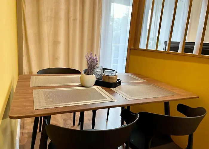 Apartament Za Ratuszem - Z Balkonem